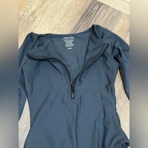 Apollo and Sage 🌙 Bells Long Sleeve One Piece Swimsuit
Navy / M